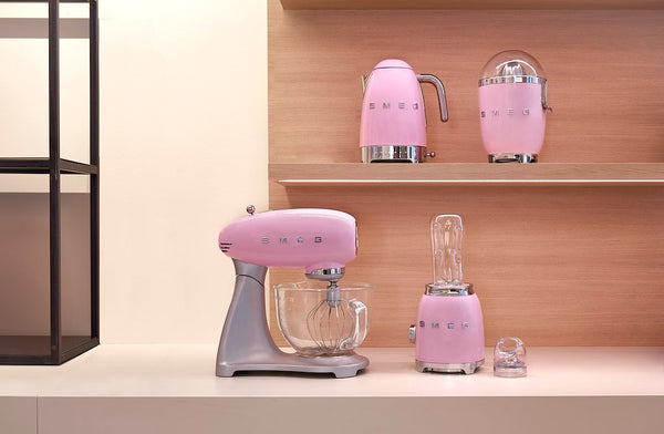 Smeg KLF04PKUK Kettle, Pink